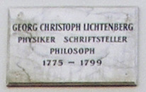 Gedenktafel für Georg Christoph Lichtenberg am Lichtenberghaus Gedenktafel für Georg Christoph Lichtenberg am Lichtenberghaus