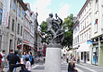 Skulptur Nabel in Göttingen Skulptur Nabel in Göttingen