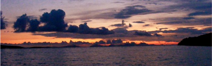 Sonnenuntergang an der Marina